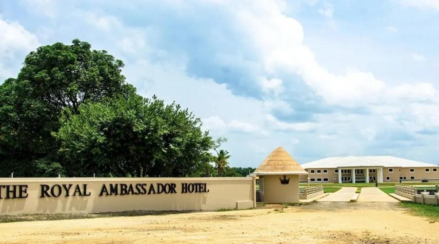 Royal Ambassador Hotel Harbel Extérieur photo